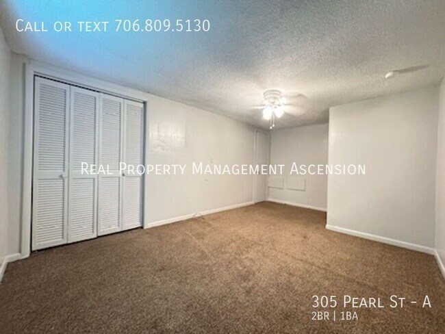 Building Photo - 305 Pearl Ave