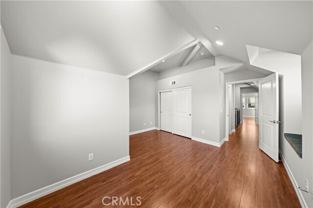 Building Photo - 78 N Sierra Bonita Ave