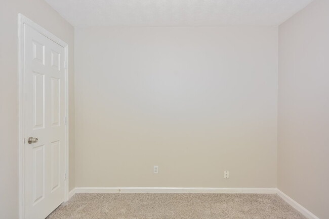 Building Photo - 4104 Pepperwood Dr