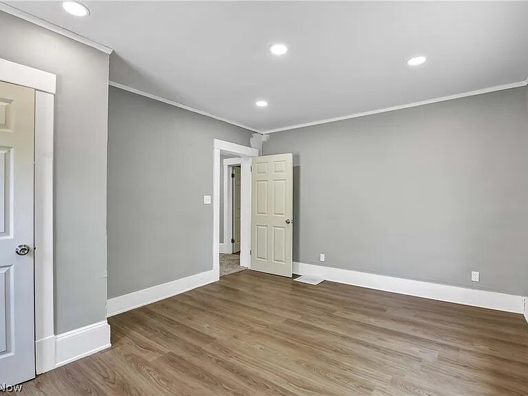 Building Photo - 2231 Bellfield Ave