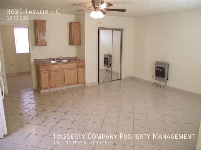 Building Photo - 3621 Taylor-C