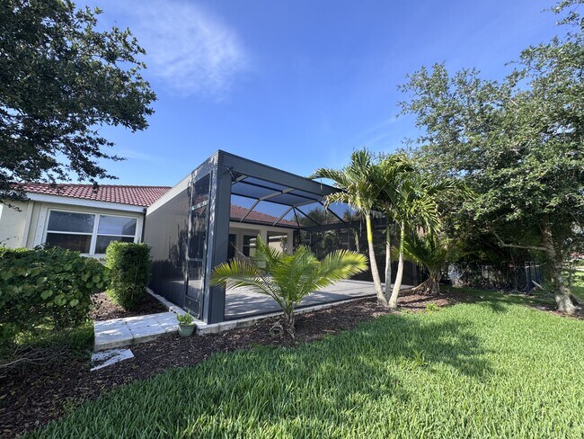 Building Photo - 11626 Parrotfish St