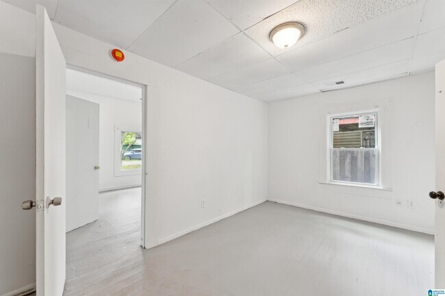 Building Photo - 4405 12th Ct