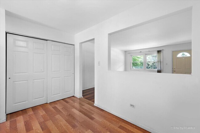 Building Photo - 821 Bode Rd