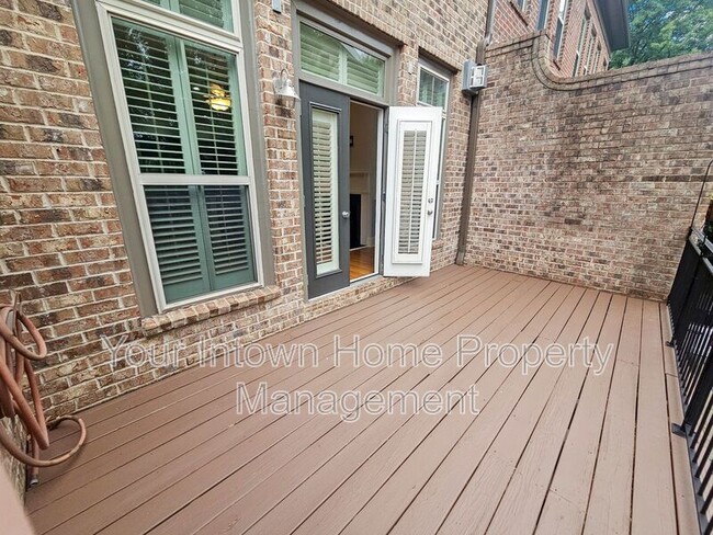 Building Photo - 2380 Crescent Park Ct