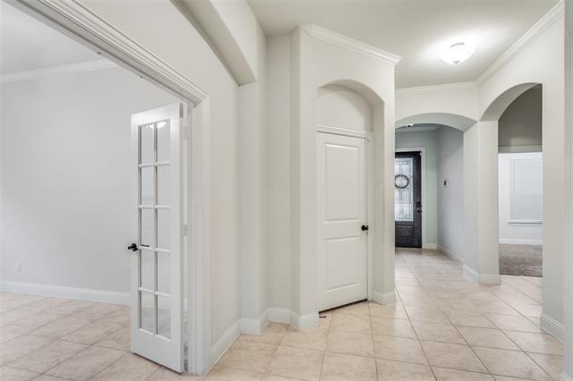 Building Photo - 10801 Brownwood Pl