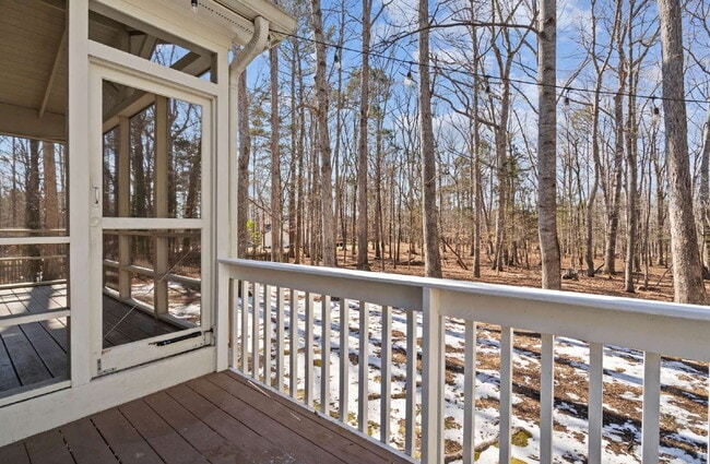 Building Photo - 4-Bed Oasis in Treyburn Community