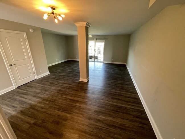 Building Photo - Perfect Condo Home For Lease