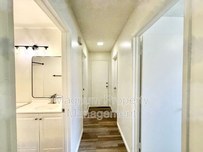 Building Photo - 24690 Rugby Ln