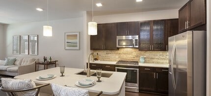 Building Photo - Now Leasing: ½ Month FREE Rent Available