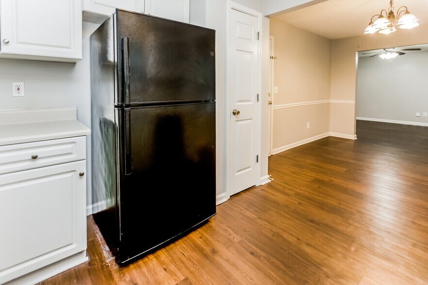 Building Photo - 2222 Serenity Dr NW