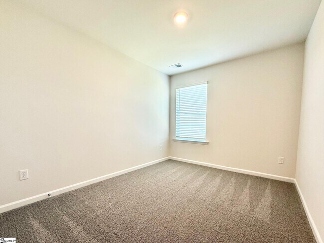 Building Photo - 792 Embark Cir