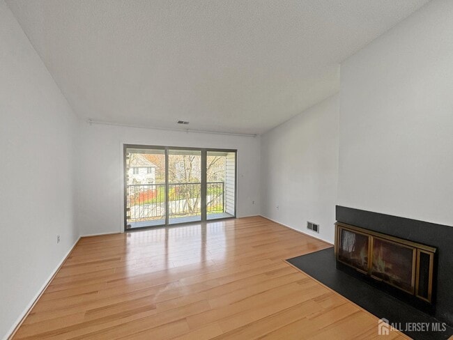 Building Photo - 481 Danbury Ln