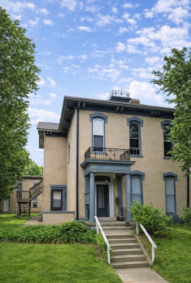 Building Photo - 911 N 9th Street