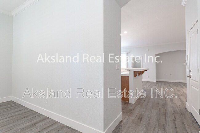 Building Photo - 611 Brookhurst Blvd