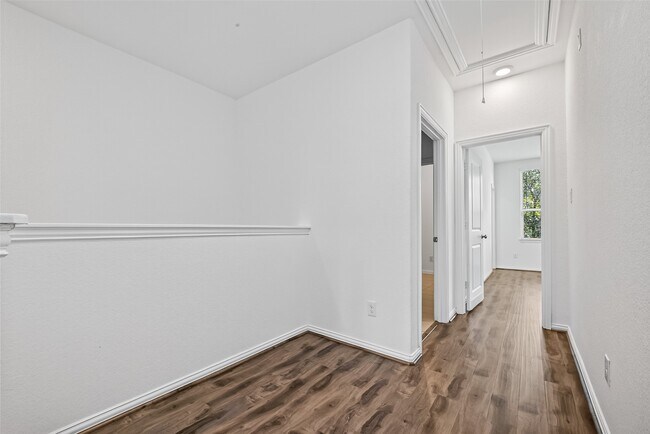 Building Photo - 4743 Glen Isle Dr