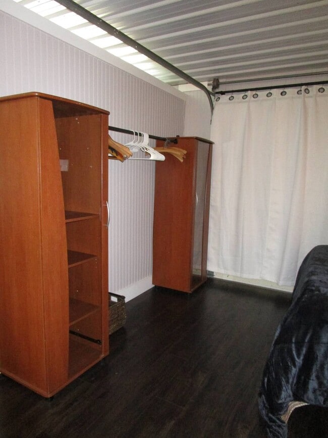 Building Photo - 362 Sunshine Ave