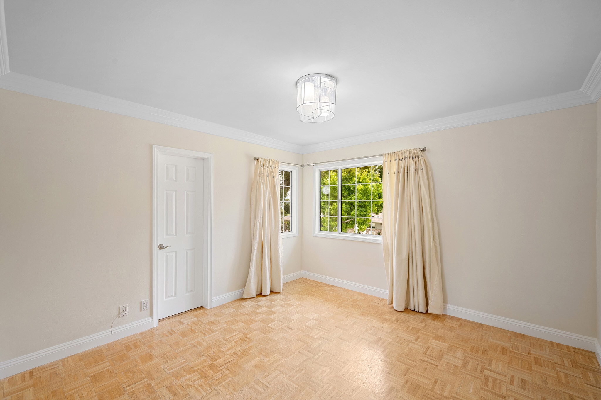 Building Photo - 3805 Los Olivos Ln