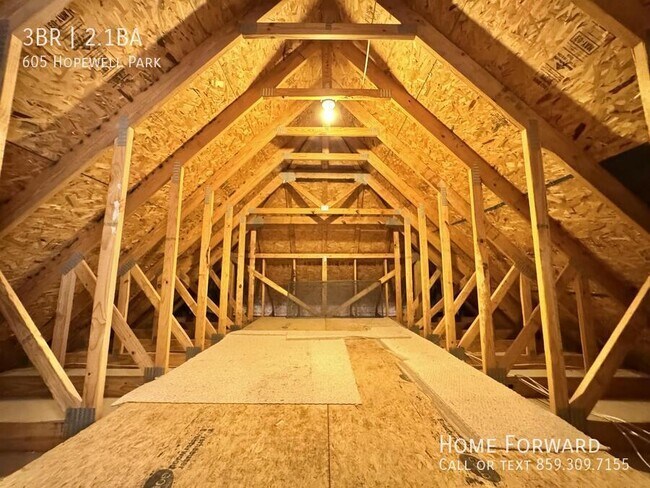 Building Photo - 605 Hopewell Park