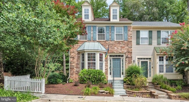 Building Photo - 123 Quiet Waters Pl