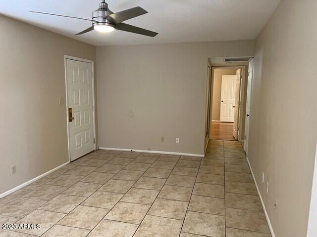 Building Photo - 922 N Pueblo Dr