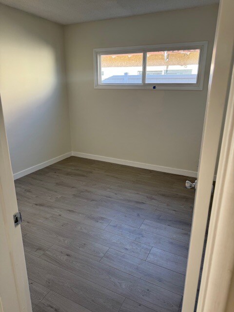 Building Photo - 20533 Eastwood Ave