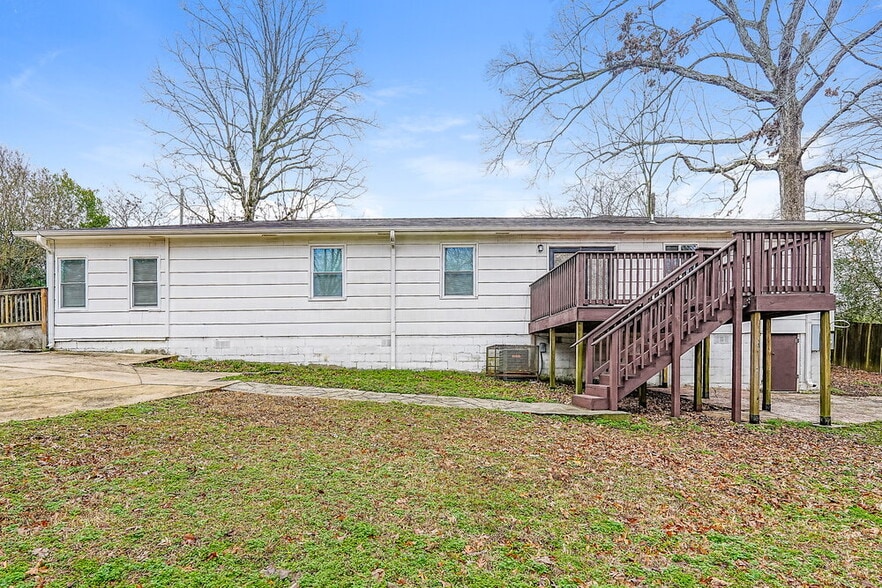 Building Photo - 468 Tupelo Way