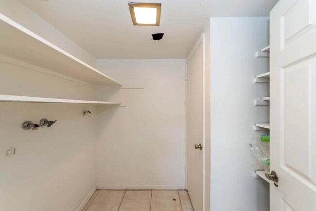 Building Photo - 1773 Pennywood Ct