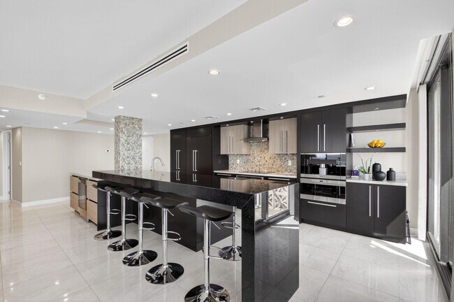 Building Photo - 3400 S Ocean Blvd