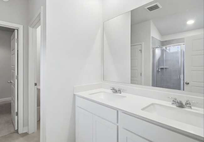 Building Photo - 3011 Mondavi Crest