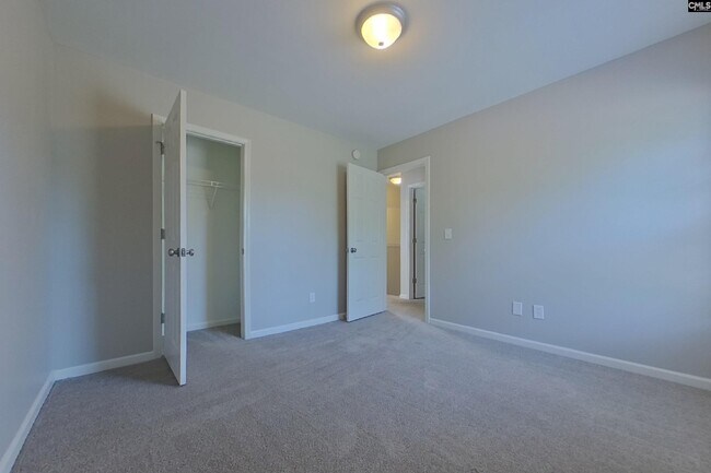 Building Photo - 403 Parkstone Ct