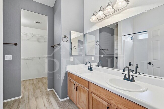 Building Photo - 11319 W Madisen Ellise Dr