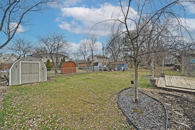 Building Photo - 8638 Northport Dr