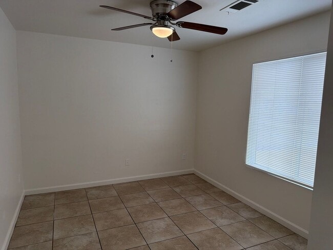 Building Photo - 705 S Brown St