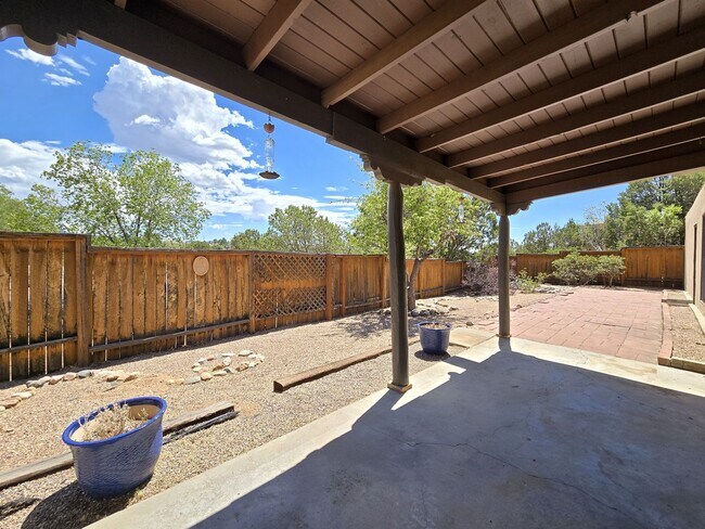 Building Photo - 3004 Plaza Blanca