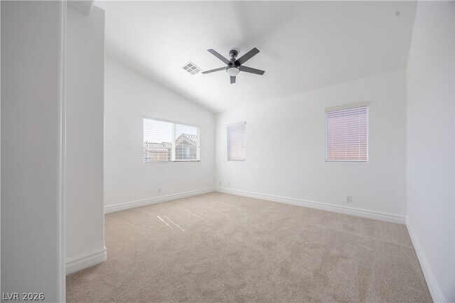 Building Photo - 212 Fairway Woods Dr