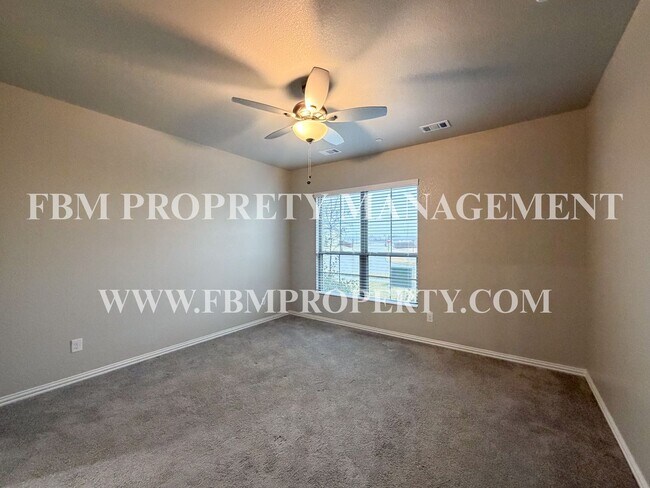 Building Photo - 432 Restoration Rd