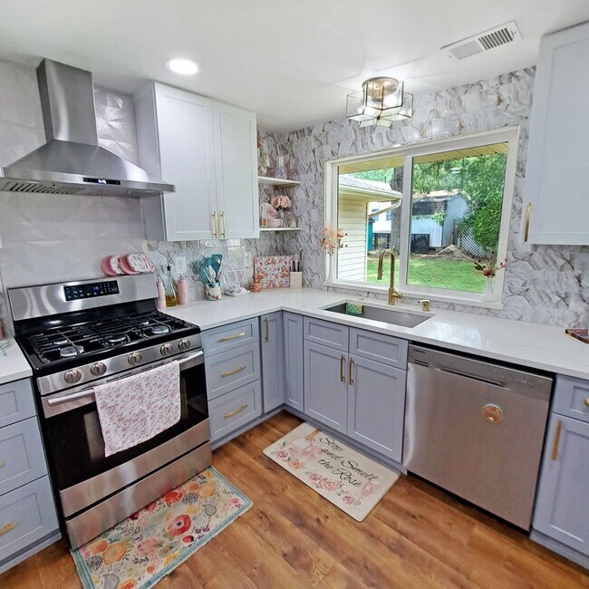 Building Photo - 3506 Lisa Ln