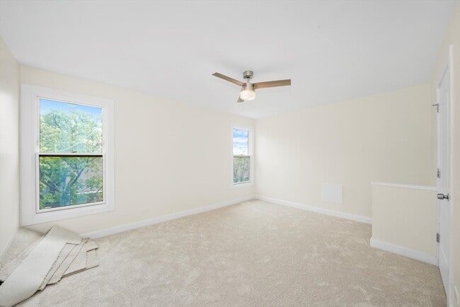 Building Photo - 9771 W 143rd St