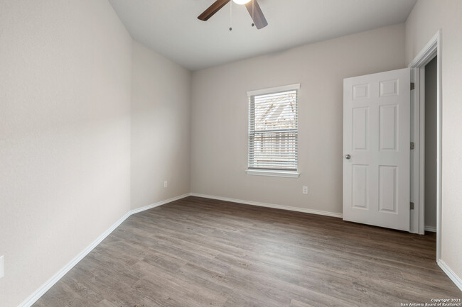 Building Photo - 9215 Canyon Bnd