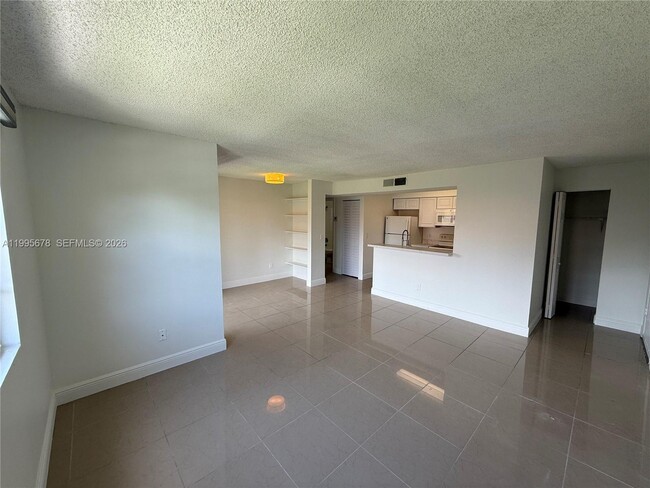 Building Photo - 1253 SW 46th Ave