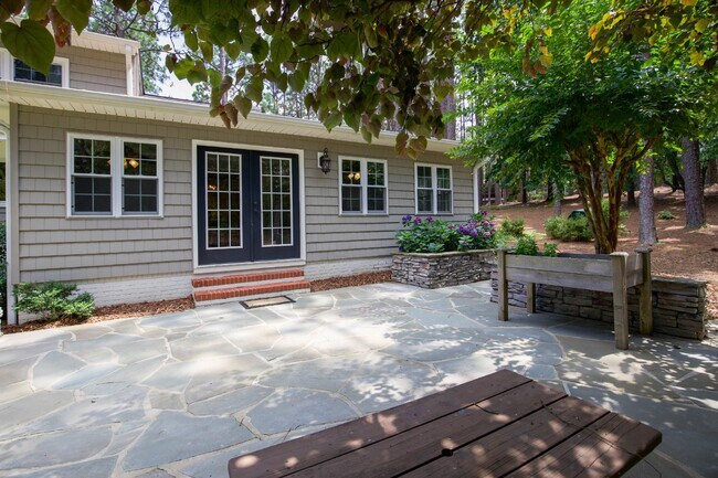 Building Photo - Stunning home in Weymouth Woods Southern P...