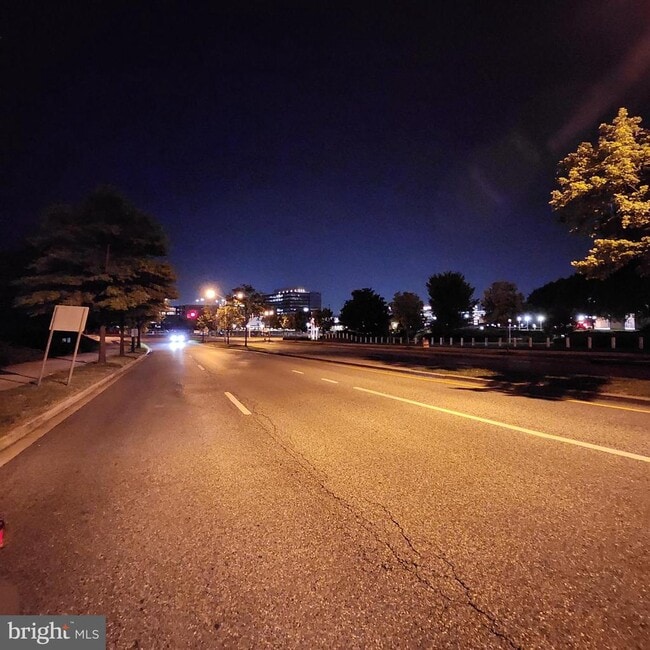 Building Photo - 4126 Hanson Oaks Dr