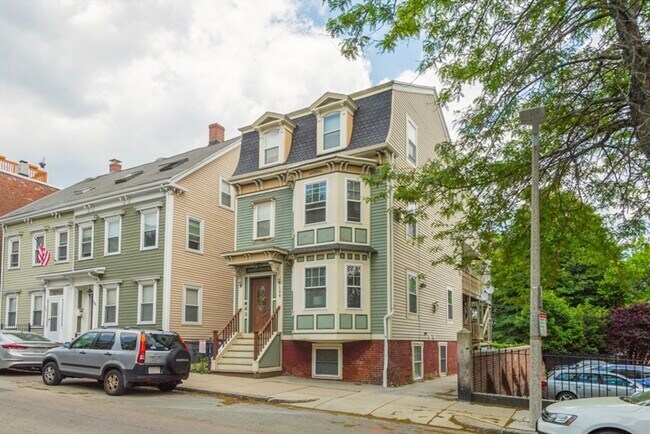 Building Photo - 138 I St