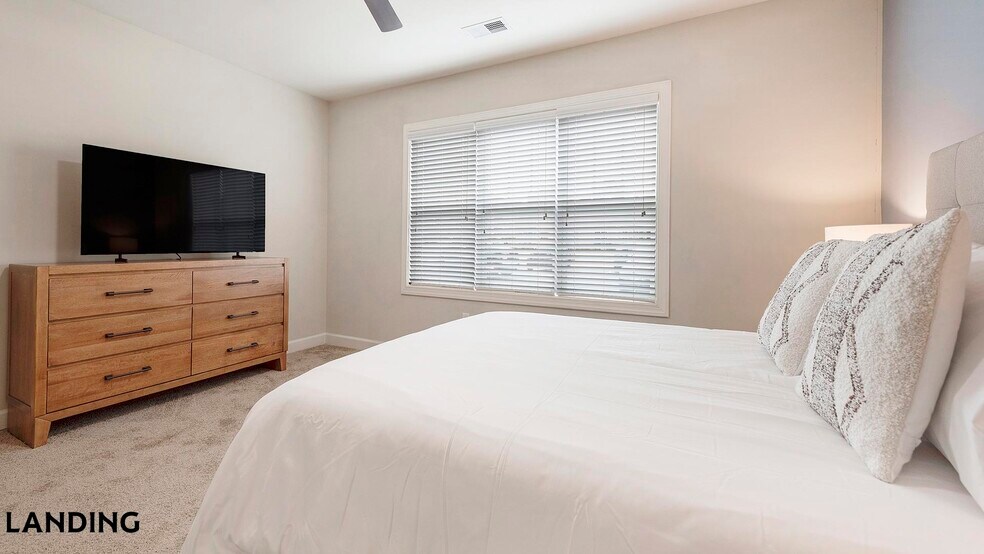 Building Photo - 3000 Daventry Cir