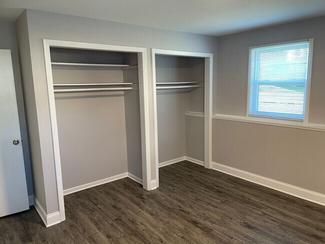 Building Photo - Charming 1 Bed / 1 Bath Ground Floor Unit in the Heart of Allendale