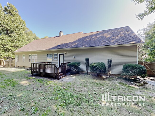 Building Photo - 108 MacBeth Cir