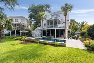 Building Photo - 1353 Black River Dr