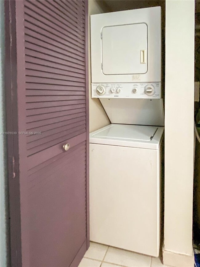 Building Photo - 9341 Collins Ave