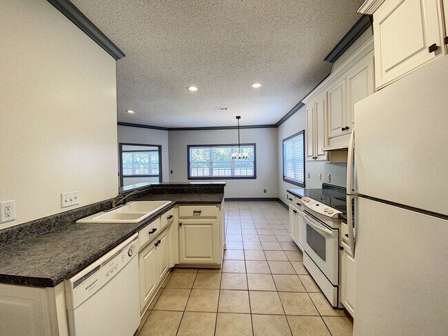 Building Photo - 202 Wynn Rd